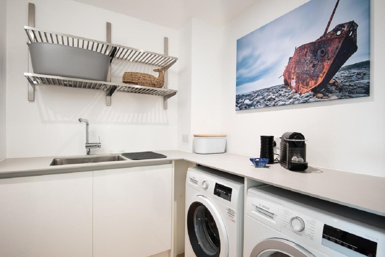 شقة 1 The Bay - Stunning Contemporary Flat On The Scottish Coast Coldingham المظهر الخارجي الصورة